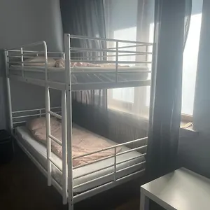 4 Couples & 4 Friends 2*, Cracovia Polonia