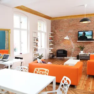Blooms Boutique Hostel By Friendly Apartments , Poznan Polonia